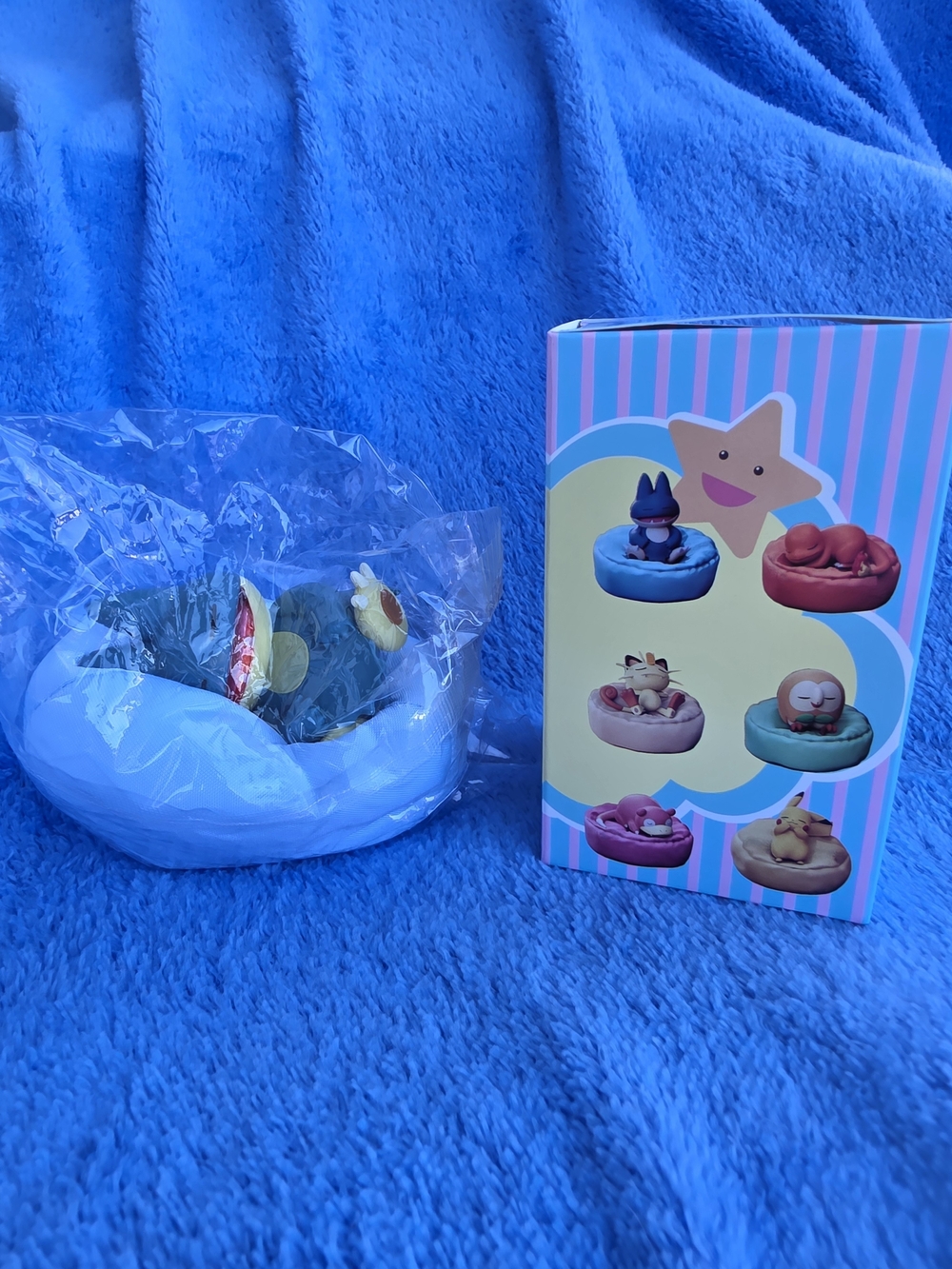Pokemon Sleeping Munchlax Figure on Cushion Bean Bag Desk Toy NIB